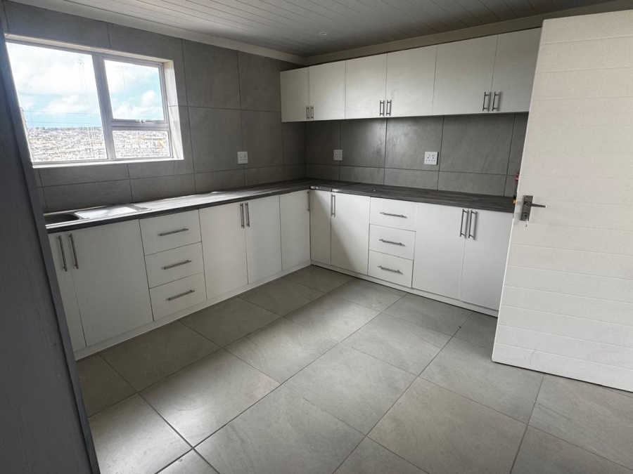 Commercial Property for Sale in N2 Industrial Park Western Cape